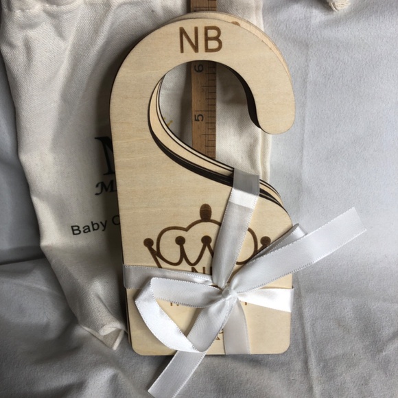 NEW Wooden Nursery Baby Closet Dividers Organizer Set of 7 NB-24 Months - Picture 4 of 9